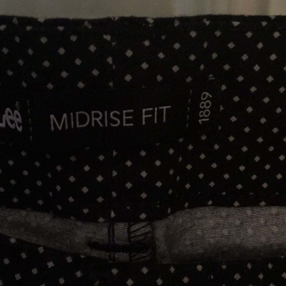 Capris - Picture 3 of 3